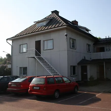 Bed & Breakfast Gaesthem Kronan *